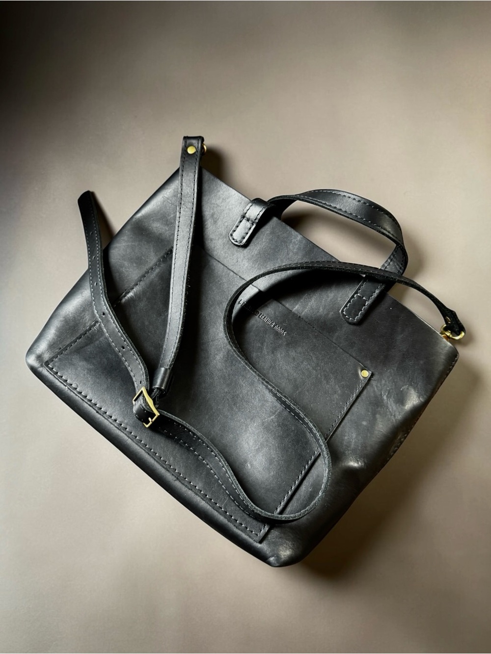 Portland Leather Goods Black Leather Crossbody Tote Bag - Picture 4 of 9